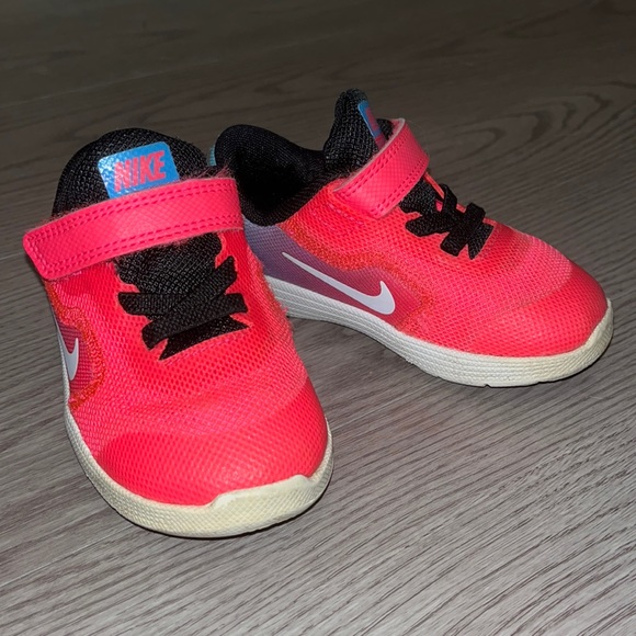 Nike toddler girl - Picture 1 of 4